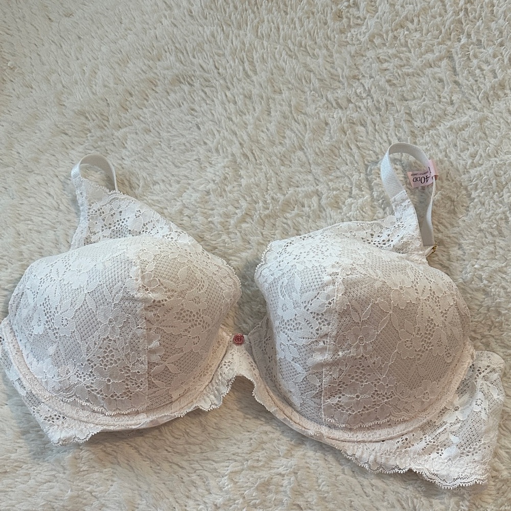 Victoria’s Secret Lightly Lined Bra size 40DD